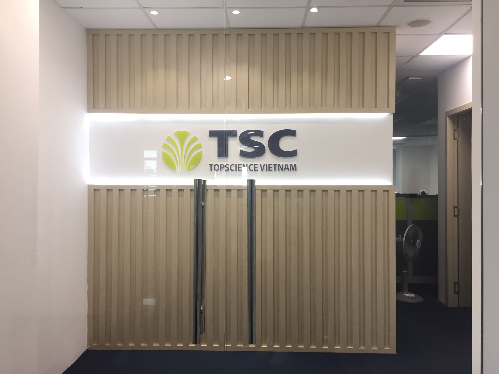 Nhân viên tư vấn môi trường